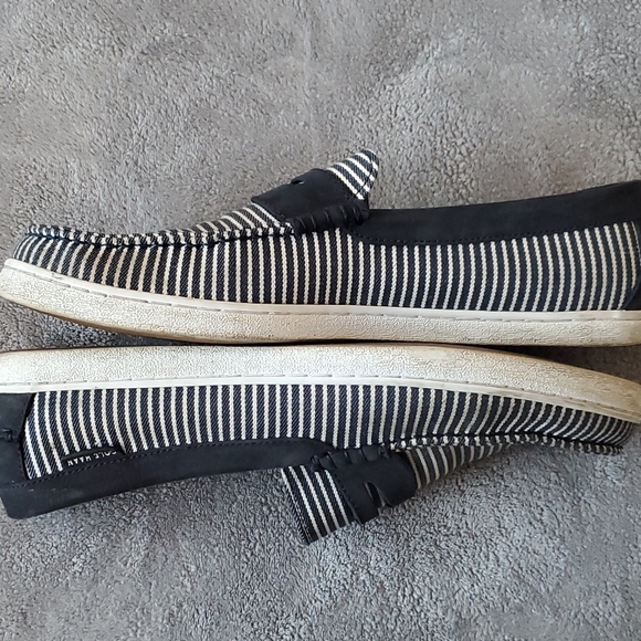 Cole Haan Boat Shoes ⛵ white and navy blue striped - Picture 6 of 6